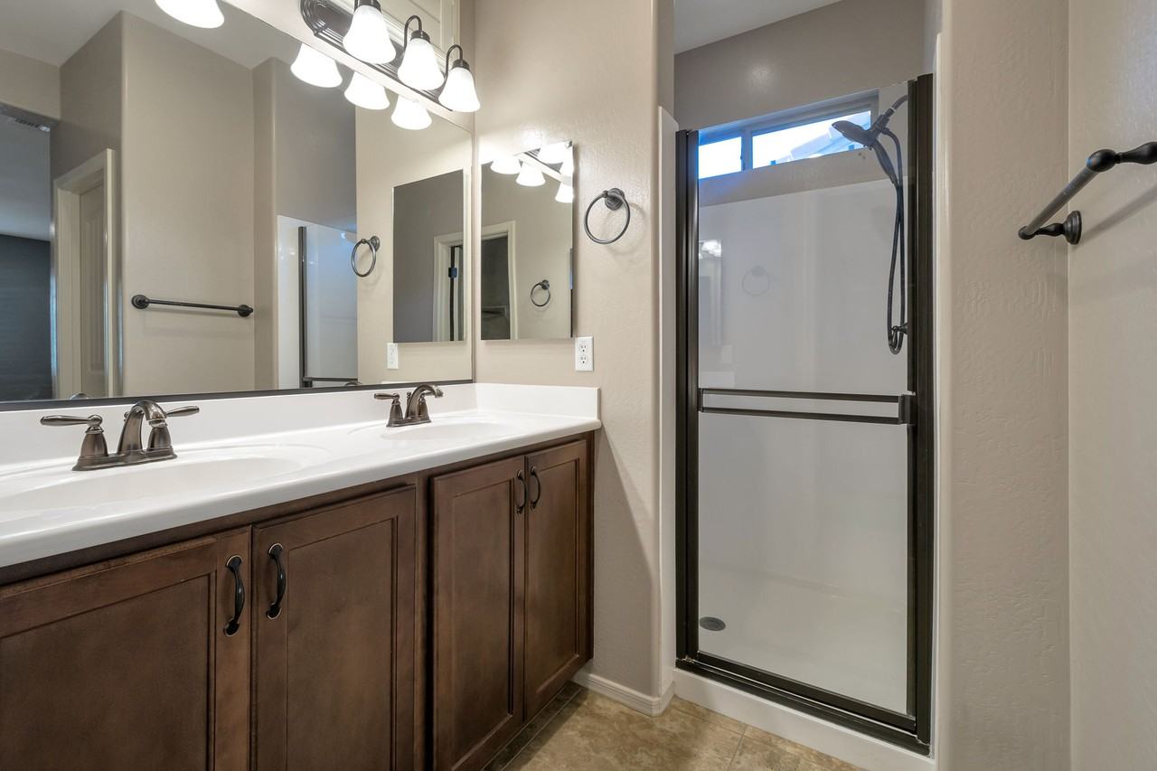 3863 S Verbena Ave - Photo 7 of 15