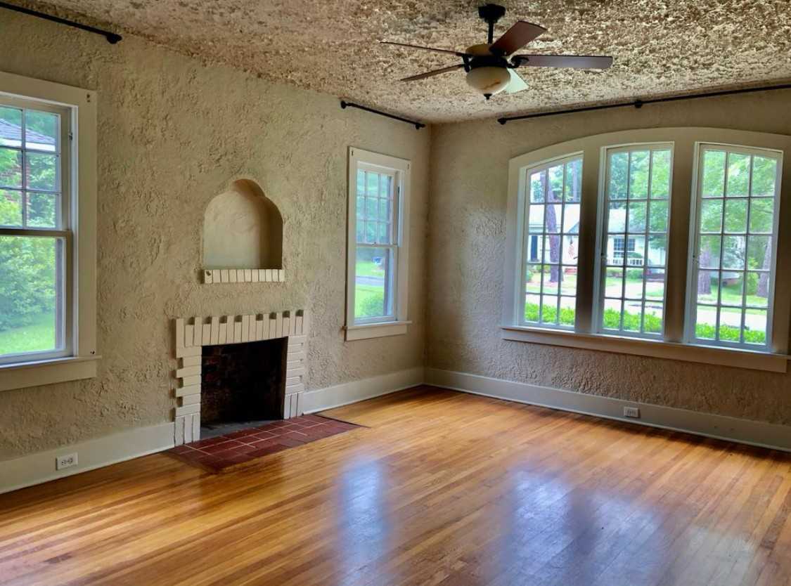 319 S 22nd Ave - Photo 2 of 12