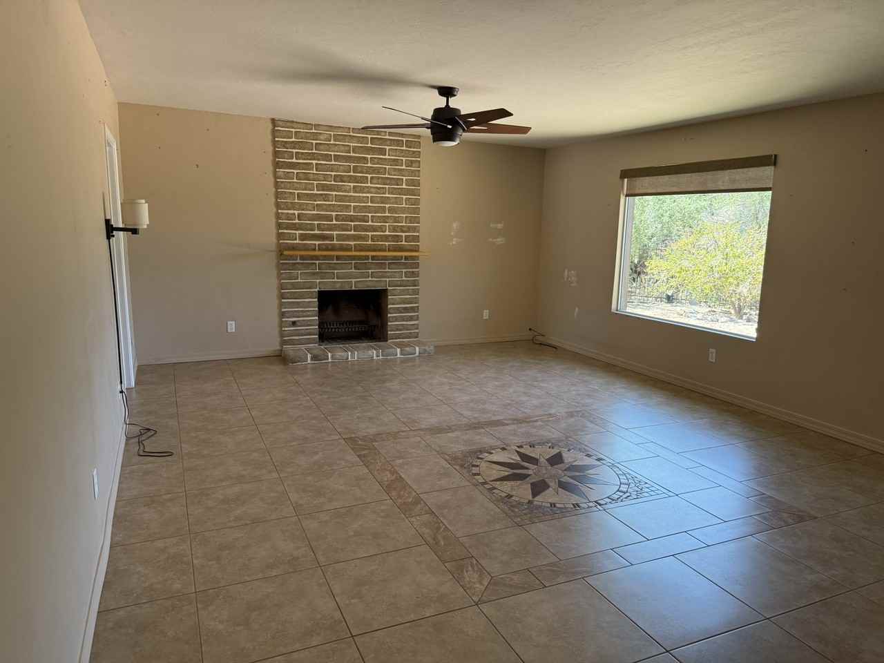 1450 S Corsica Pl - Photo 5 of 50