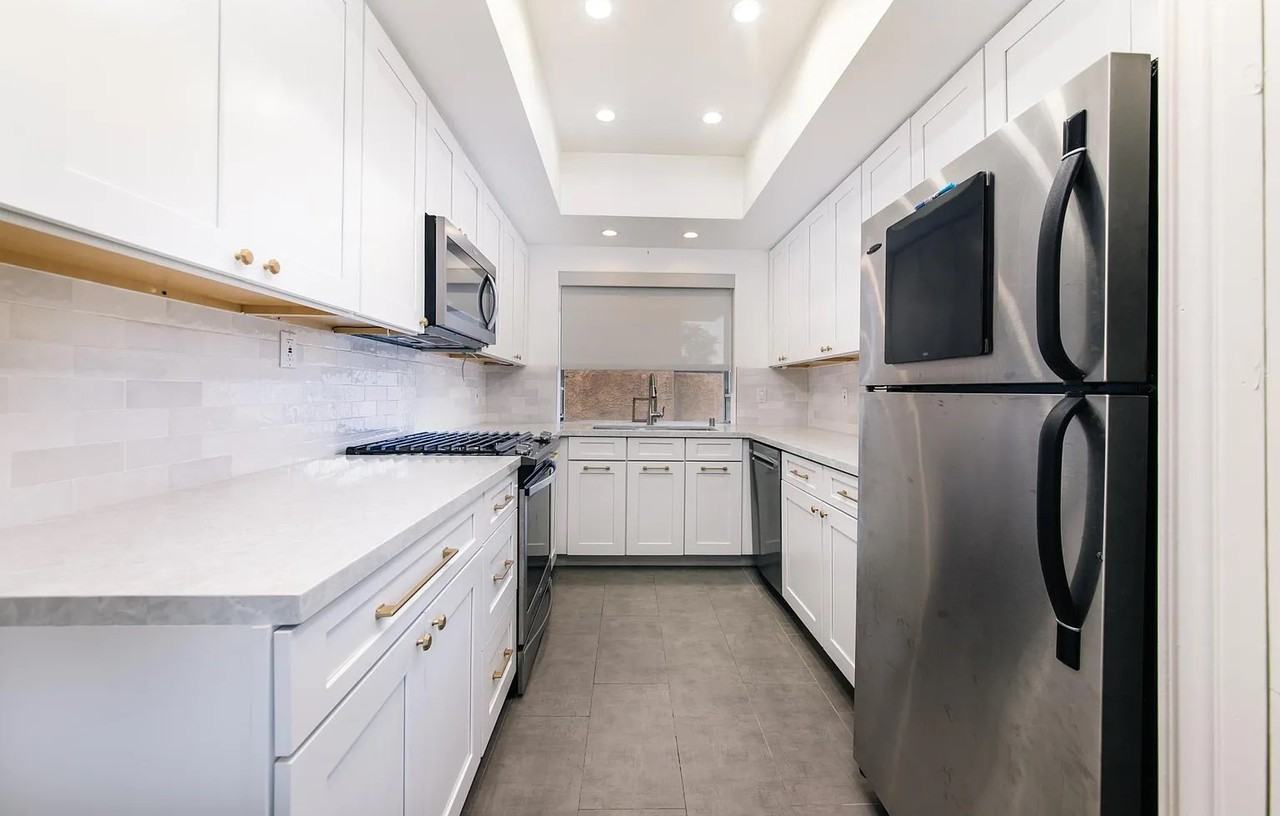 810 S Lucerne Blvd #201ES - Photo 2 of 13
