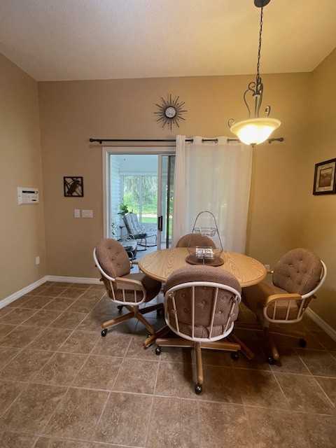 323 Chula Vista Ave - Photo 7 of 21