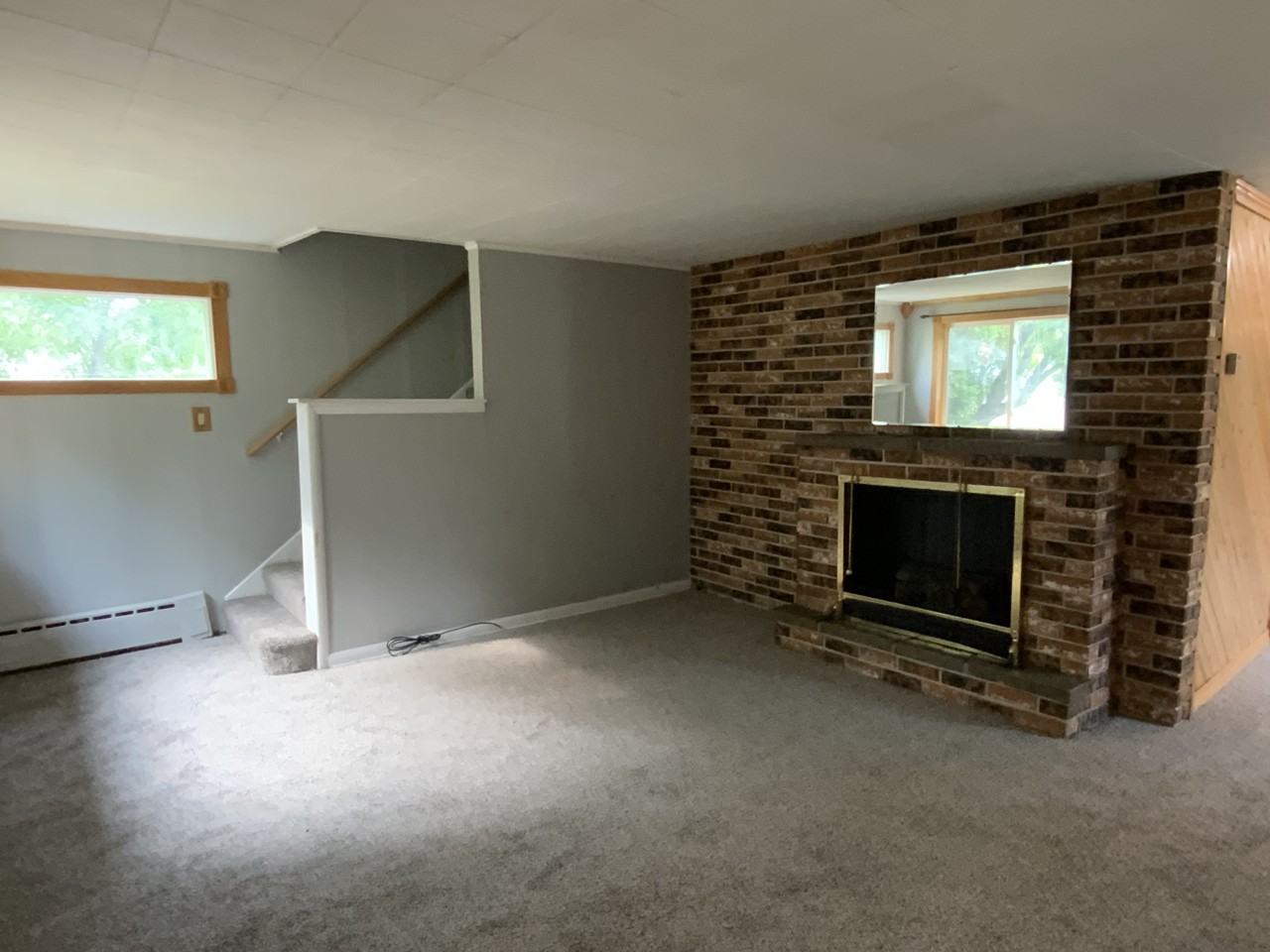 1127 Baxter Ave - Photo 3 of 16
