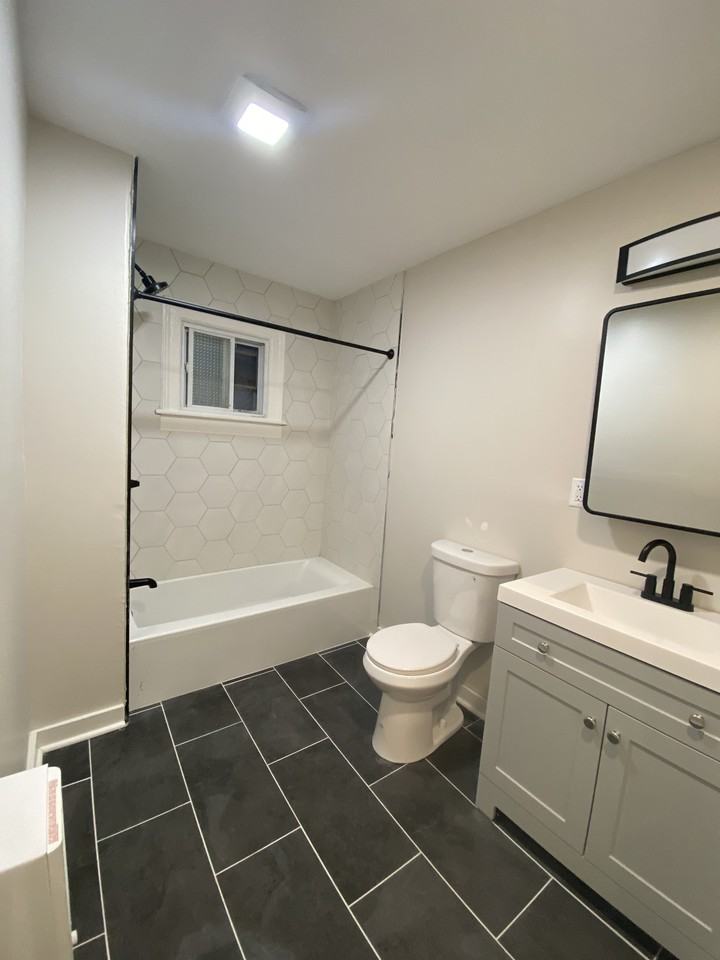 9 Rutherford St #1 - Photo 3 of 13