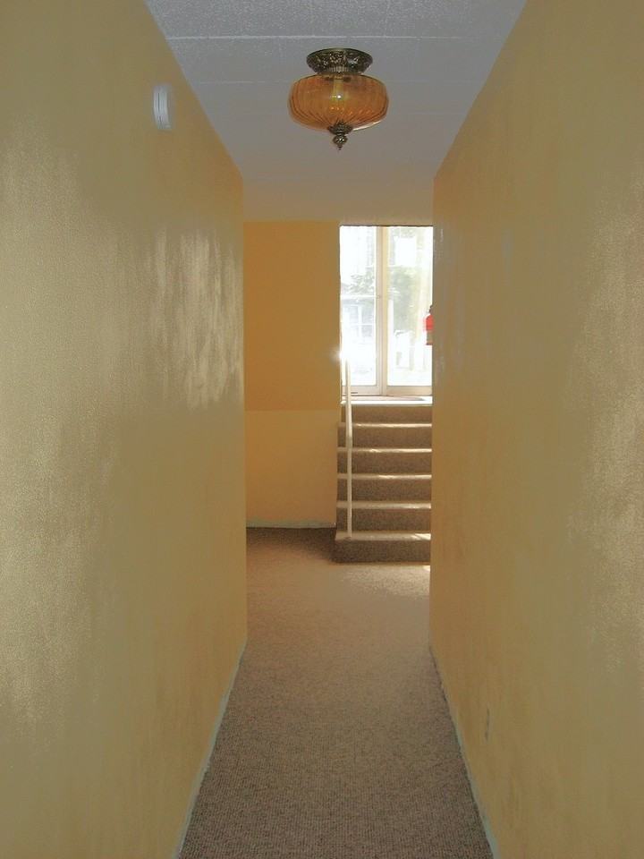 553 1St Ave S - Photo 5 of 7