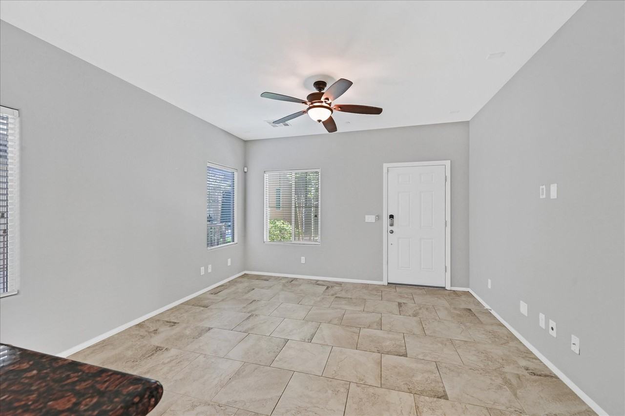 2920 Hand Painted Ct - Photo 3 of 25