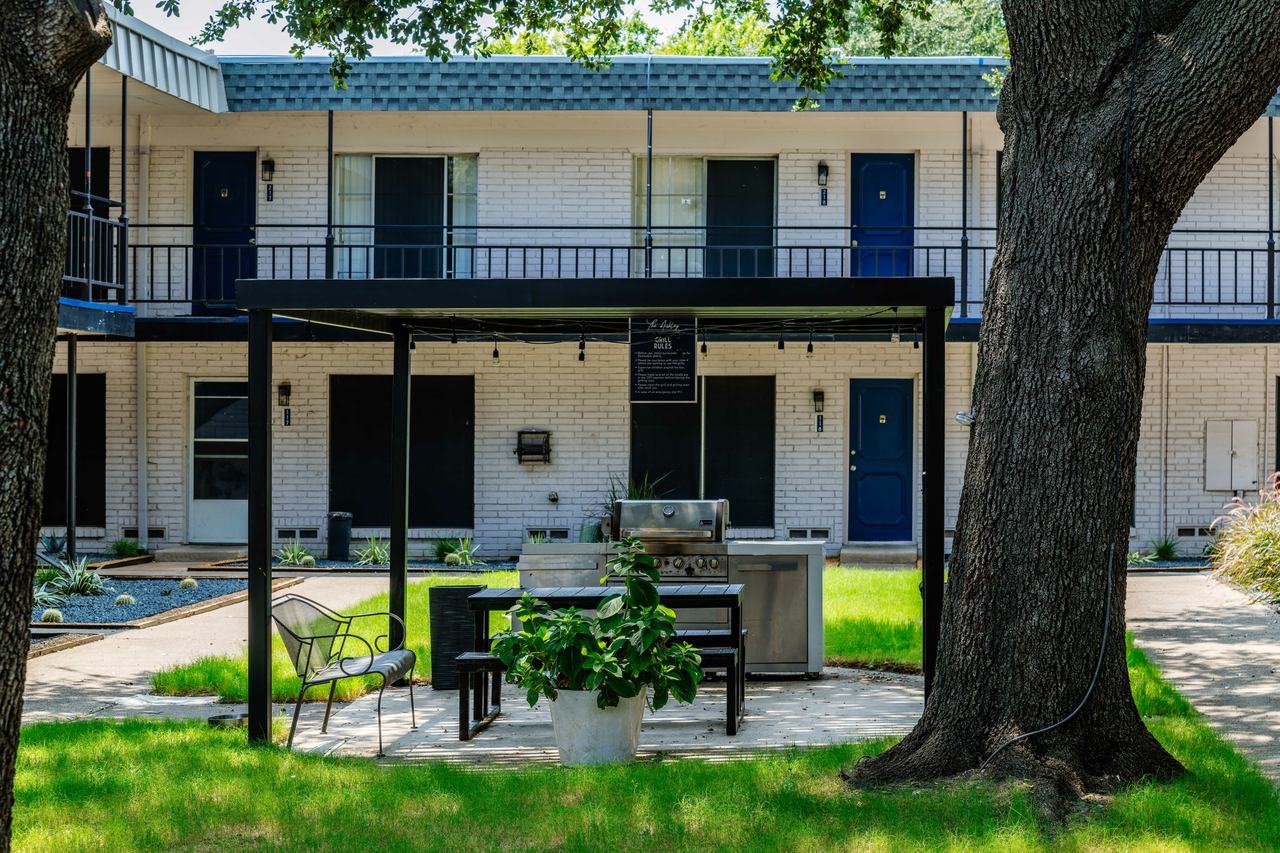 The Ashley at Bluffview Apartments - Photo 5 of 18