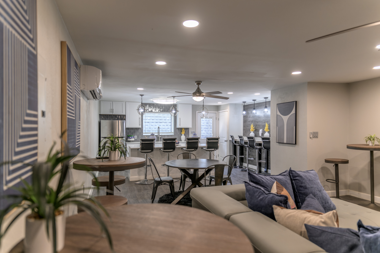 The Ashley at Bluffview Apartments - Photo 7 of 18