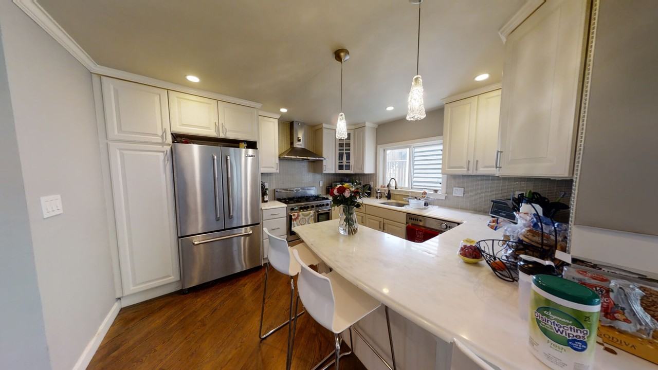 332 W 4th St - Photo 2 of 18