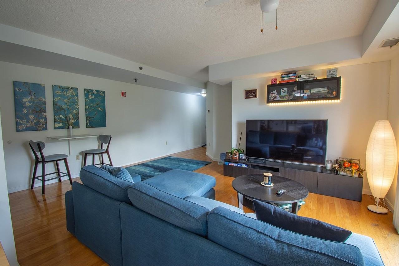 658 Concord Ave #403 - Photo 6 of 20