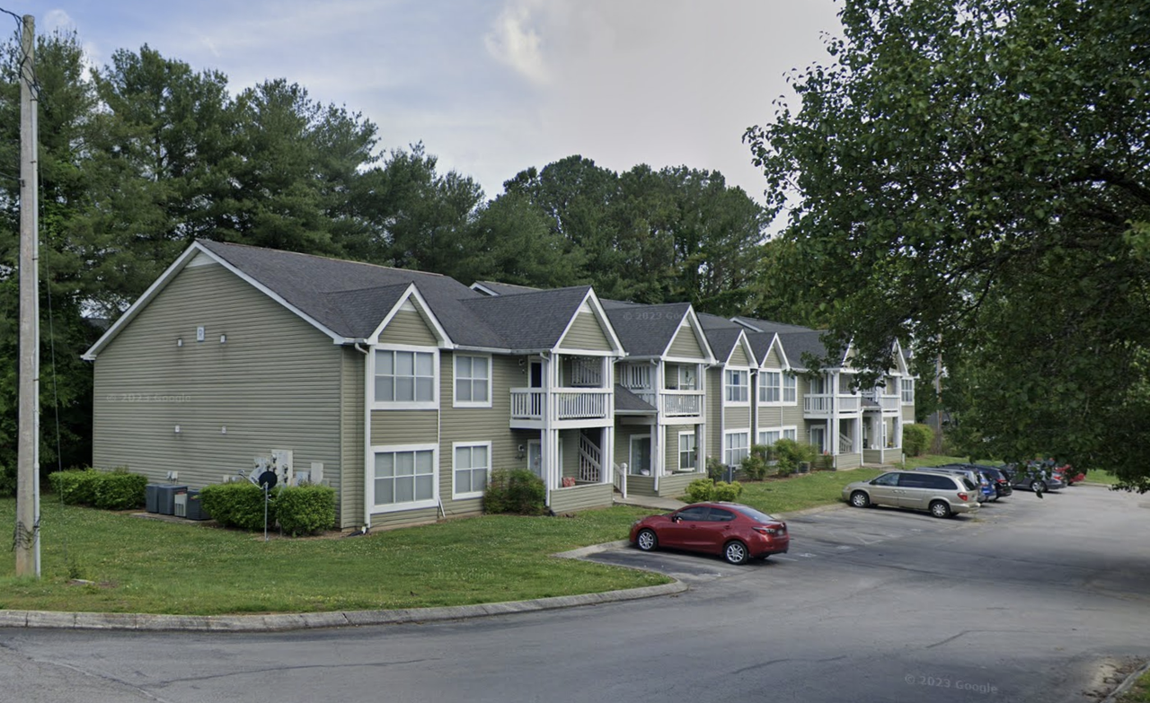 Creekwood Apartments - Photo 5 of 5