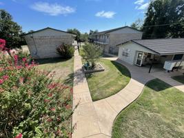 featured image of 1502 Nw Kingsbury Ave