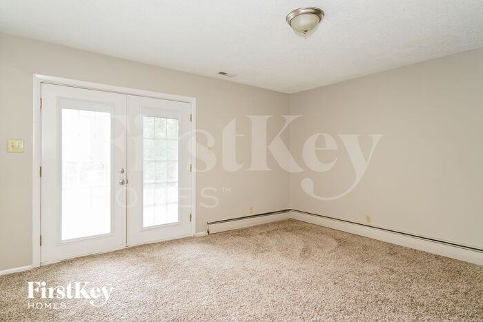 302 E Brunswick Ave - Photo 3 of 16