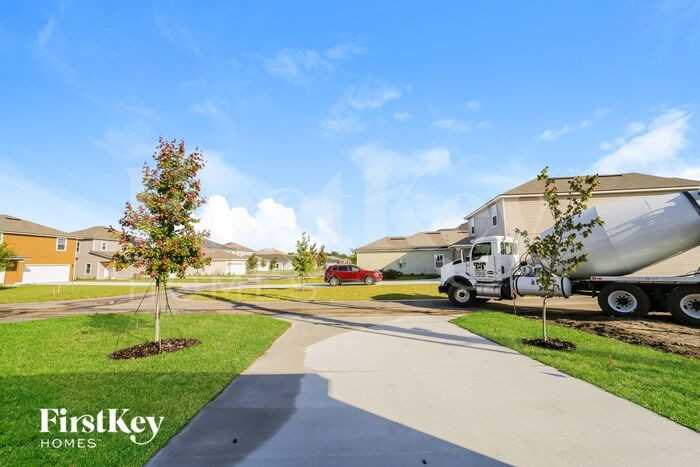 75575 Canterwood Dr - Photo 2 of 15