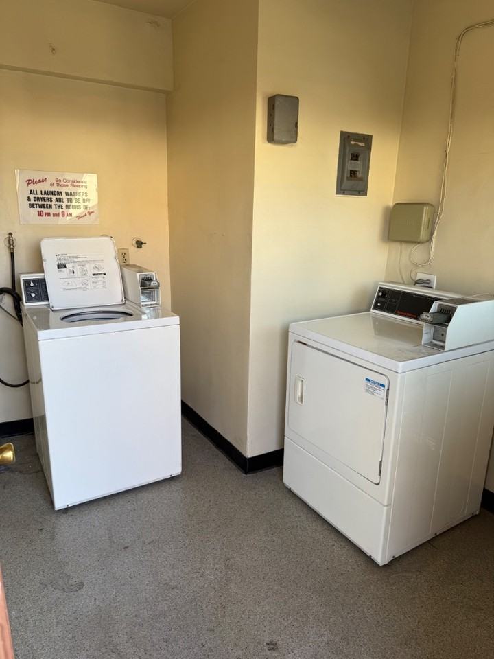 307 Curtis - Photo 6 of 6