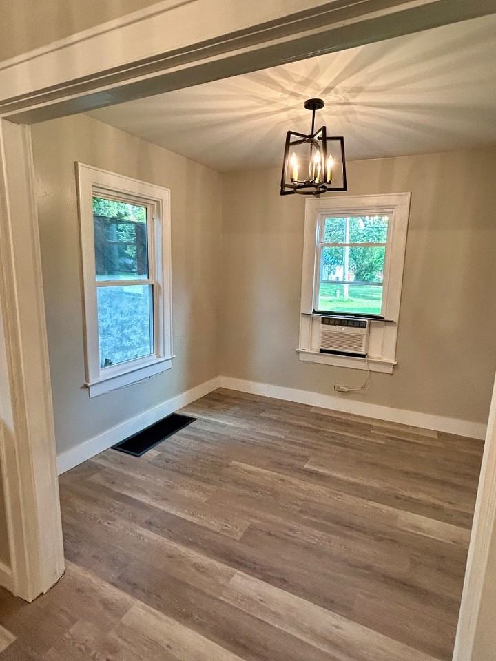 323 E Kathleen St - Photo 3 of 11