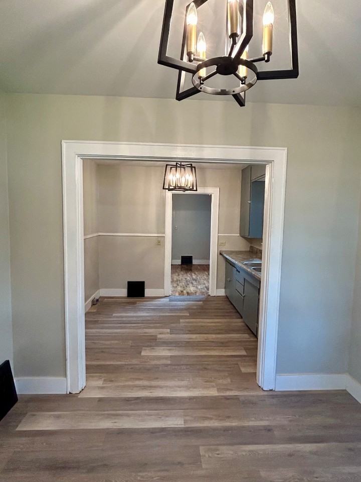 323 E Kathleen St - Photo 5 of 11