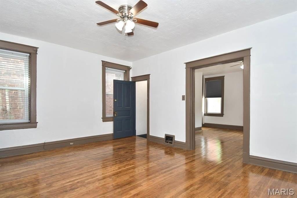 3302 S 9th St #A - Photo 2 of 42