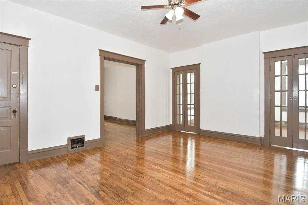 3302 S 9th St #A - Photo 5 of 42