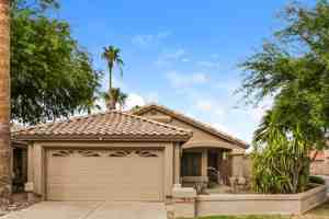 featured image of 74 S Oak St