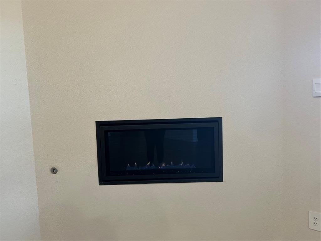 10517 Breezeway Drive - Photo 7 of 30