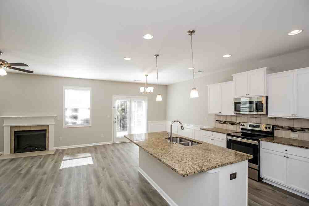 538 Jadetree Ln - Photo 6 of 17