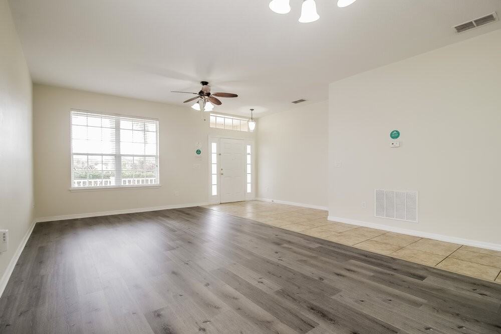 113 Marathon Ln - Photo 4 of 16
