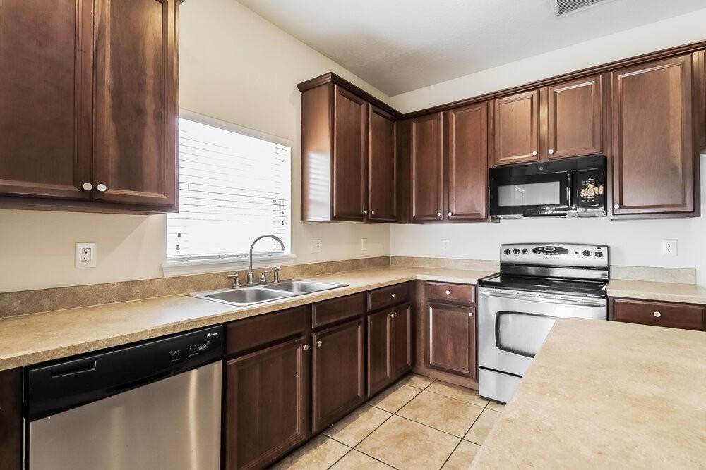 113 Marathon Ln - Photo 7 of 16