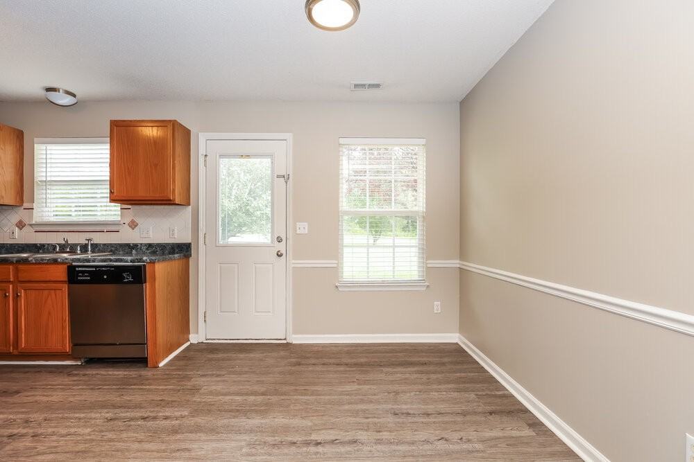 1105 Brocton Court - Photo 6 of 16