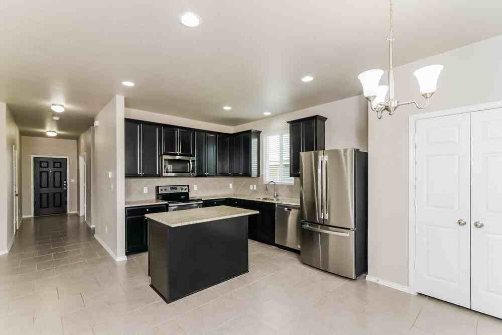 11837 Silver Chase - Photo 7 of 17