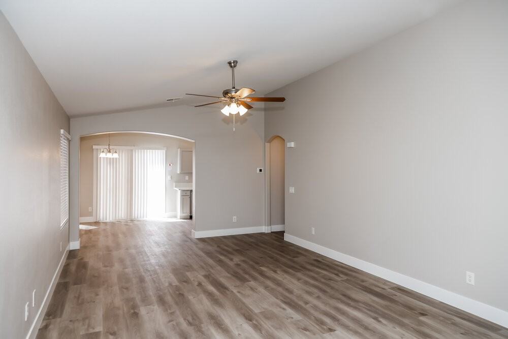 5023 Benezette Ct - Photo 4 of 16