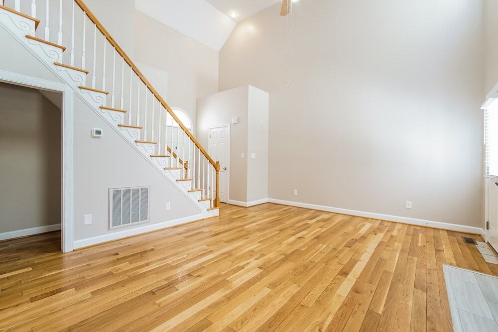 2012 Winston Diamond Ct - Photo 5 of 17