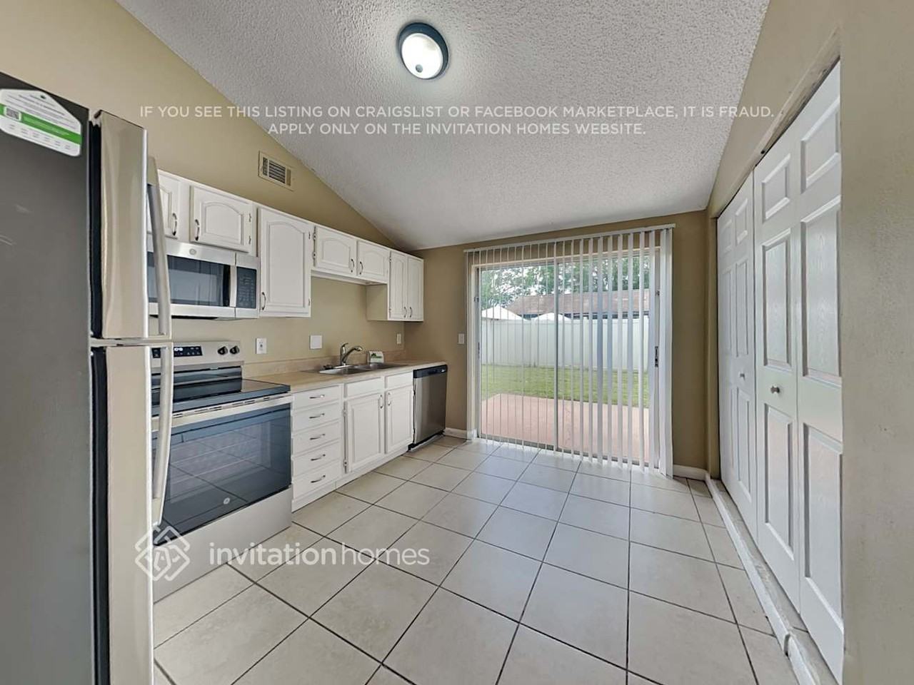 10206 Vista Cove Ct - Photo 6 of 19