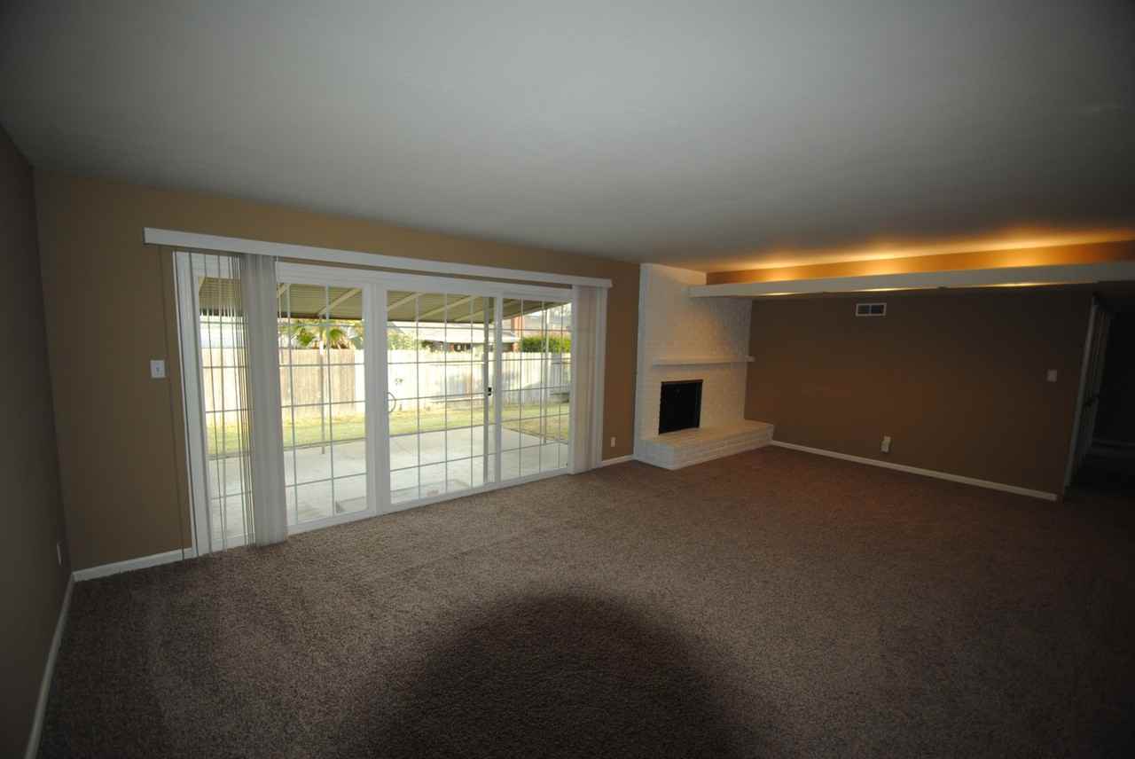 5324 Diablo Dr - Photo 3 of 10