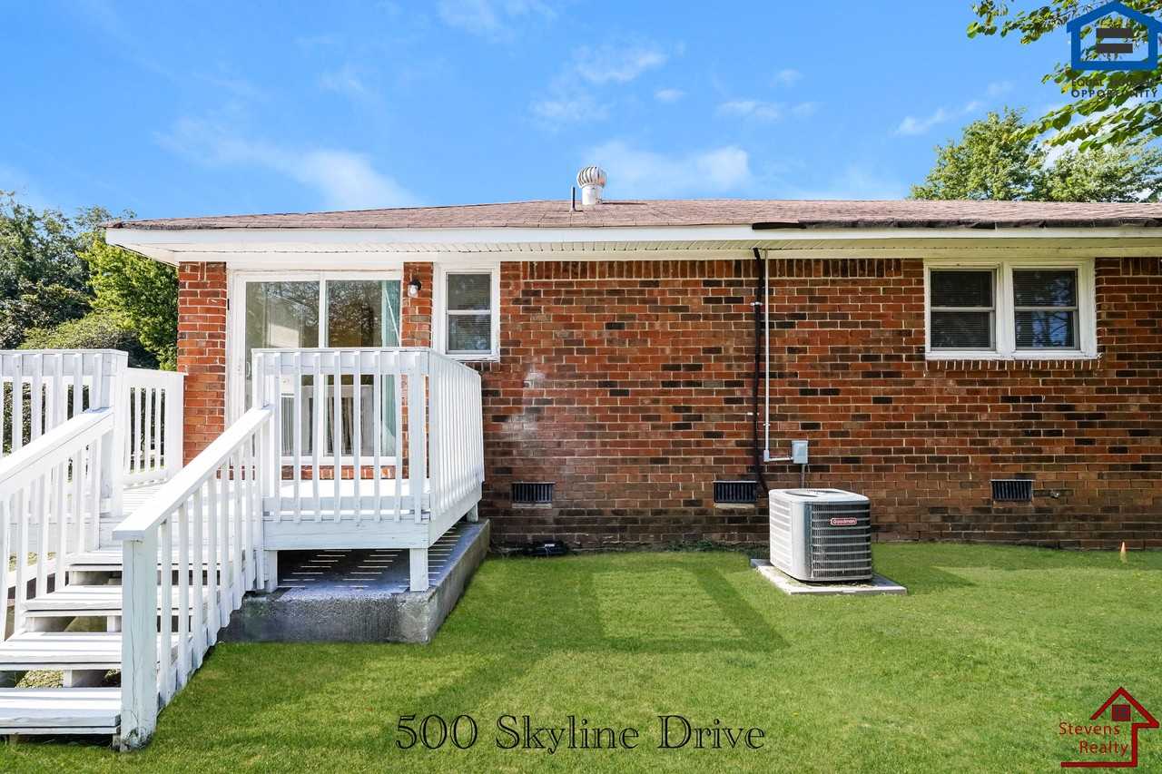 Skyline Apartments - Photo 3 of 20