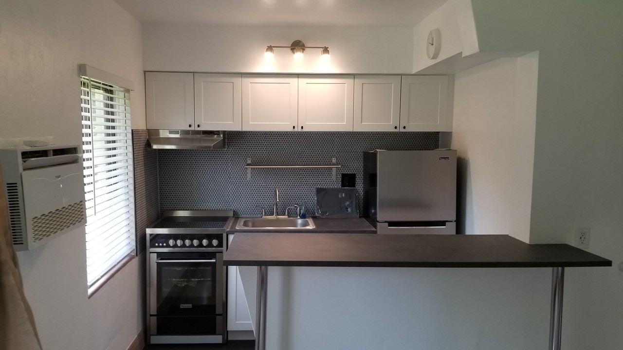 515 South 20th Avenue #FOUR - Photo 2 of 50