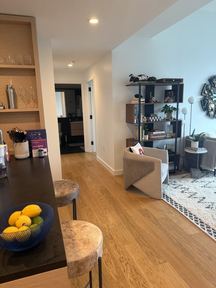 1 Eagle Street - Photo 2 of 18