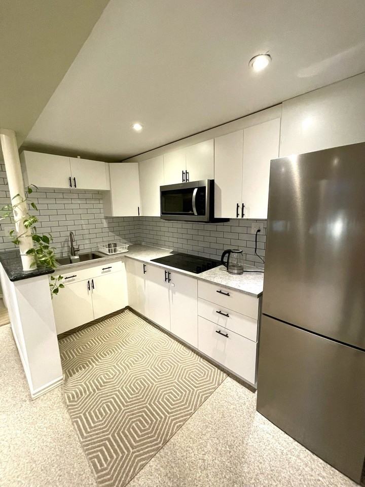 157 Foxfield Crescent - Photo 2 of 7