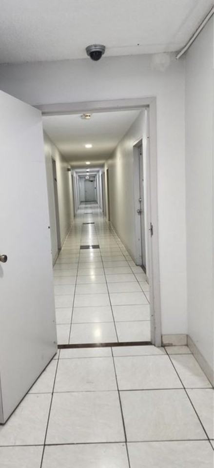 1460 Northeast 169th Street - Photo 7 of 11