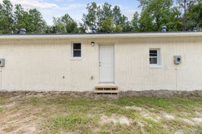 1217 Pineview St #3 - Photo 5 of 9