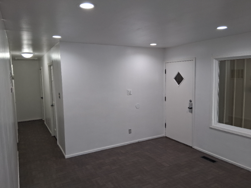 22332 Clyde Ave - Photo 3 of 10