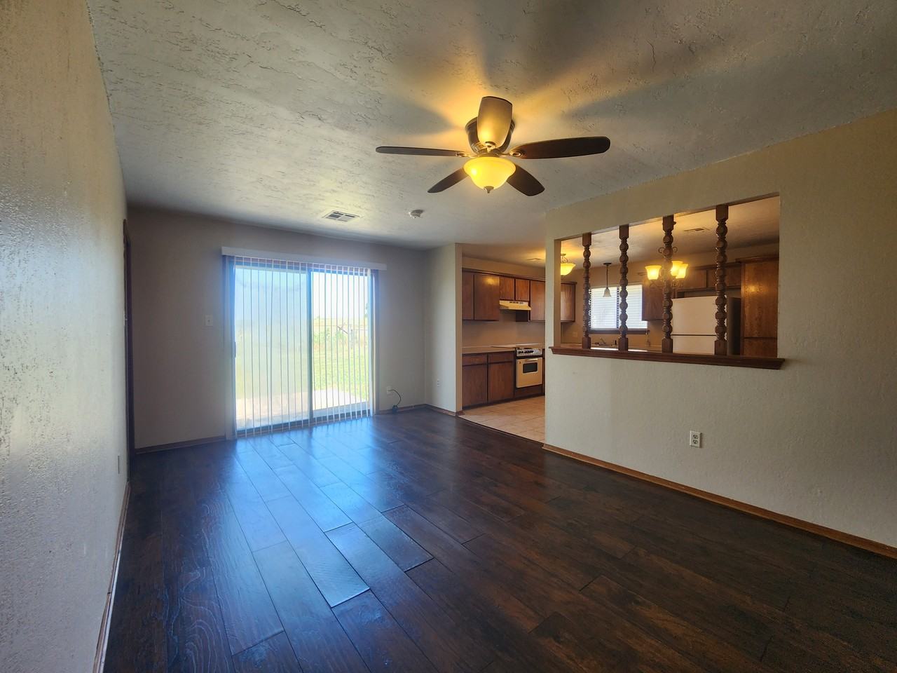 2632 Northeast Euclid Avenue - Photo 3 of 22