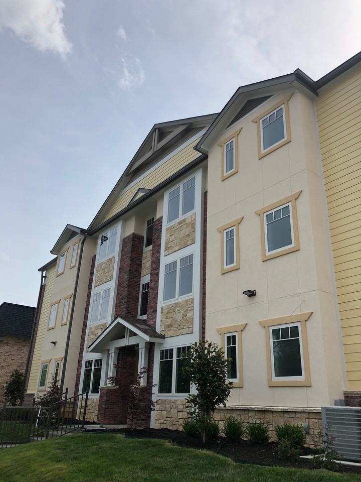 5026 Grand Ave #12 - Photo 3 of 15