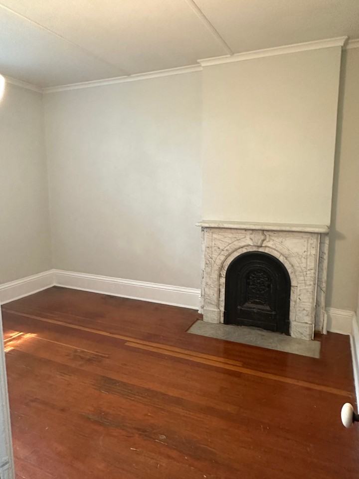 188 W 2nd St #5 - Photo 2 of 5