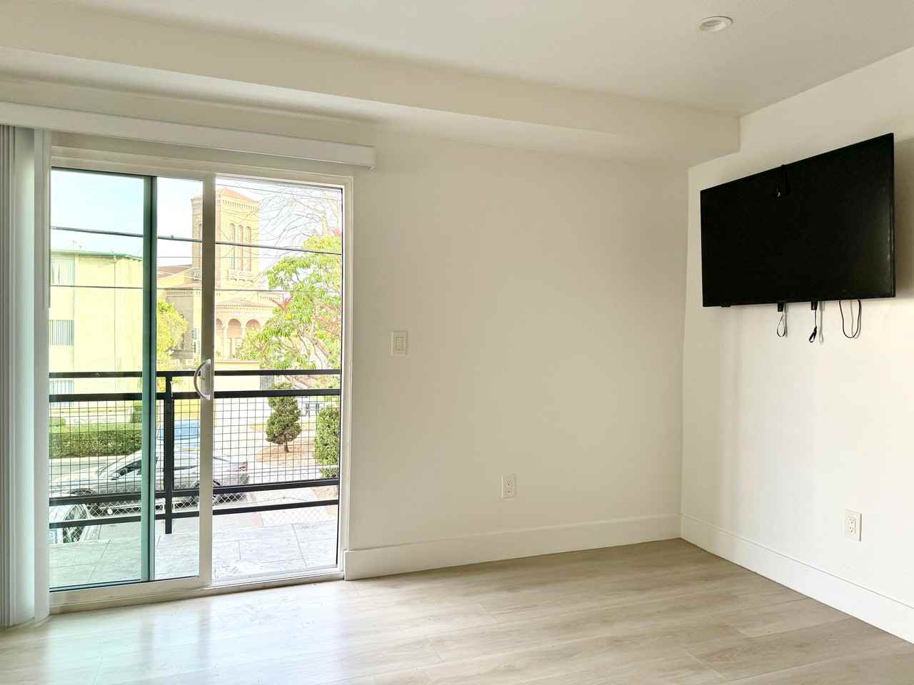 1500 Arapahoe St #1 - Photo 4 of 8