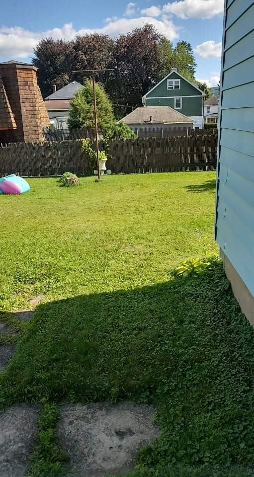 28 Abbott St #1R - Photo 2 of 12