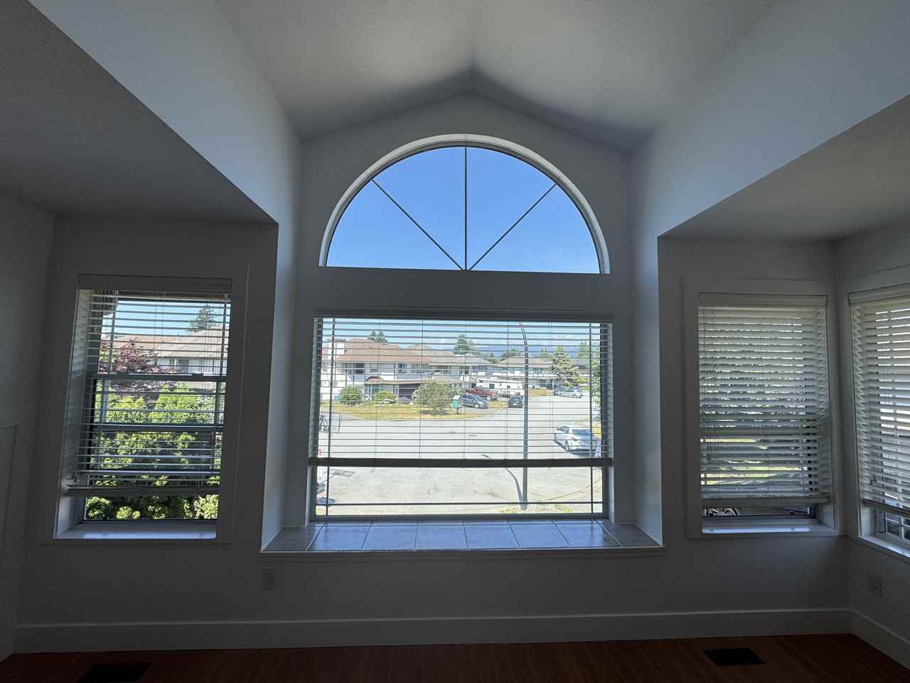 12068 204b Street - Photo 3 of 32