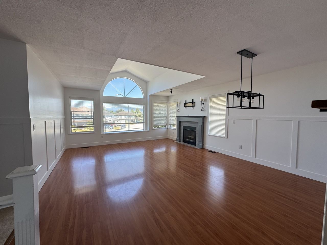 12068 204b Street - Photo 2 of 32