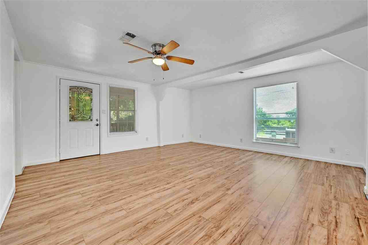 1200 Walnut Ave - Photo 5 of 29