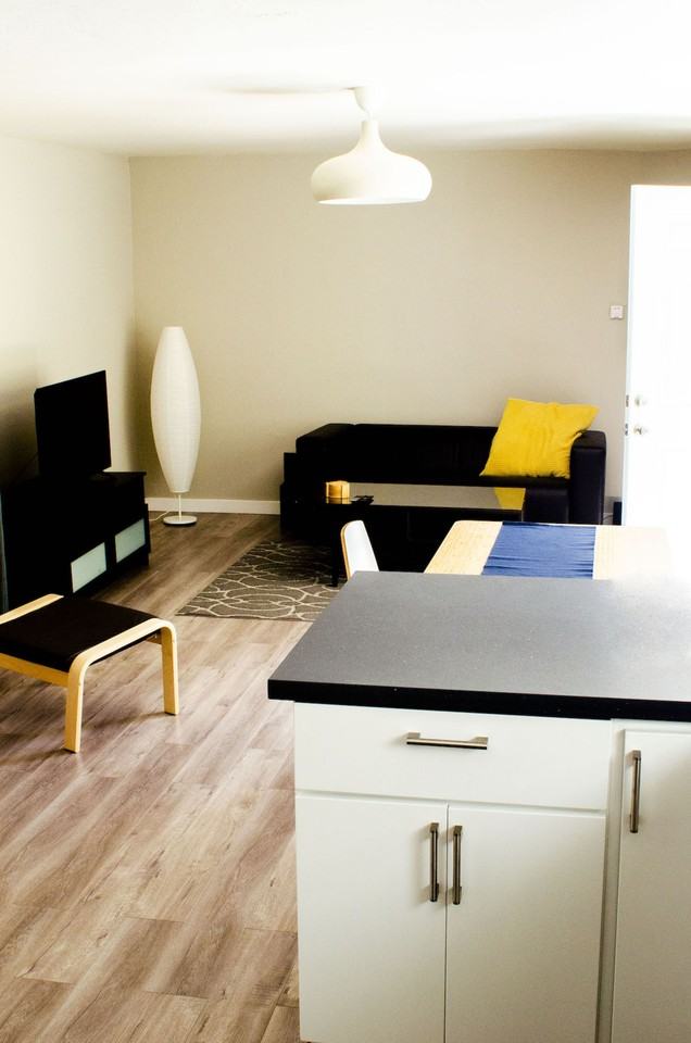 11th St & Mandela Pkwy #B - Photo 3 of 17