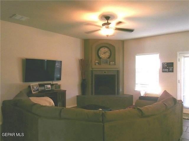 5807 Redstone Pass Ct - Photo 4 of 16